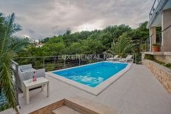 NEW-Villa-Oceanus-Middle-Level-Outdoor-Pool-005