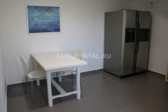 Villa-Oceanus-Middle-Level-Kitchen-And-Breakfast-Dining-Room-003