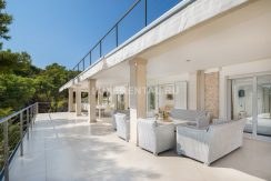 Villa-Oceanus-Top-Level-Outdoor-Terrace-001