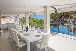 Villa-Oceanus-Top-Level-Outdoor-Terrace-Dining-001