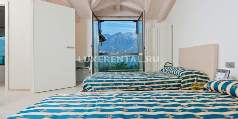 11510-twin-bedroom-smaller-villa