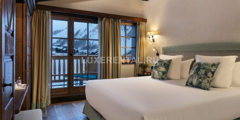 6b175879-d0ee-4107-9d58-793f5c557bd9_MLE-App-d'Epierre-chambre-grand-1920-x-1280