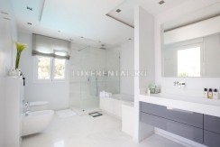 villa_rent_paraiso_barronal_bath