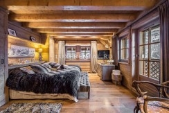 10-master-bedroom