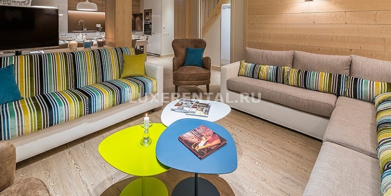 800x600xcjd-livingroom.jpg.pagespeed.ic.m9J1YVOVdr