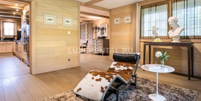 chalet-licorne-de-neiges-courchevel-1650-living-area-lounger_1