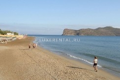 Agia-Marina-beach-3
