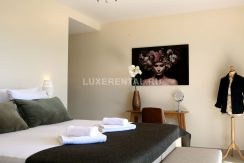 Master-Bedroom-left