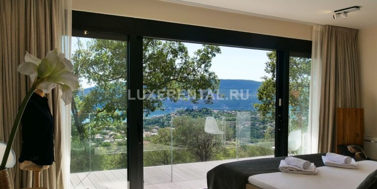 Master-Bedroom-view