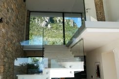 Stairs-with-mountain-view
