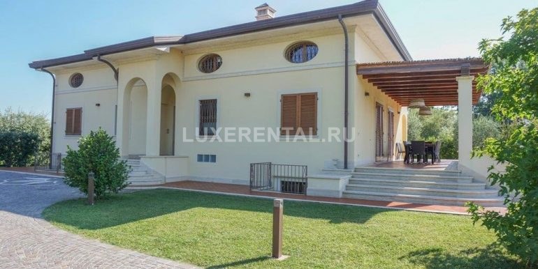 Villa Benigni esterni fortedeimarmivillas09