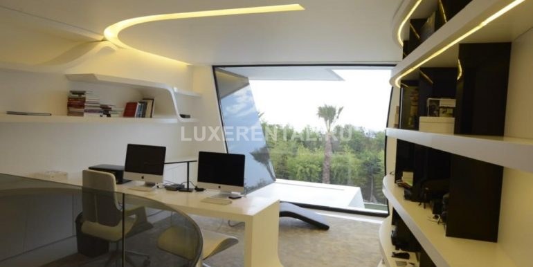 Modern style villa for rent on the first sea line-028