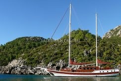 Яхта в Турции