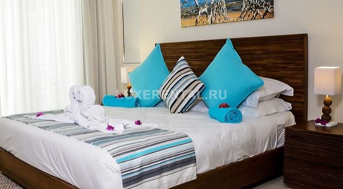 beachfront-3-bedrooms---master-bedroom_14736013713_o_1