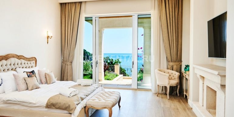 Villa Ponta Melegrana, Sveti Stefan, Montenegro 1-013