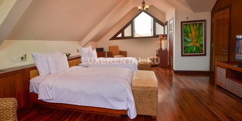 Furama-Three-Bedroom-Pool-Villa-11-1170x563