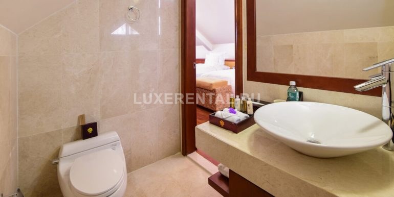 Furama-Three-Bedroom-Pool-Villa-12-1170x563
